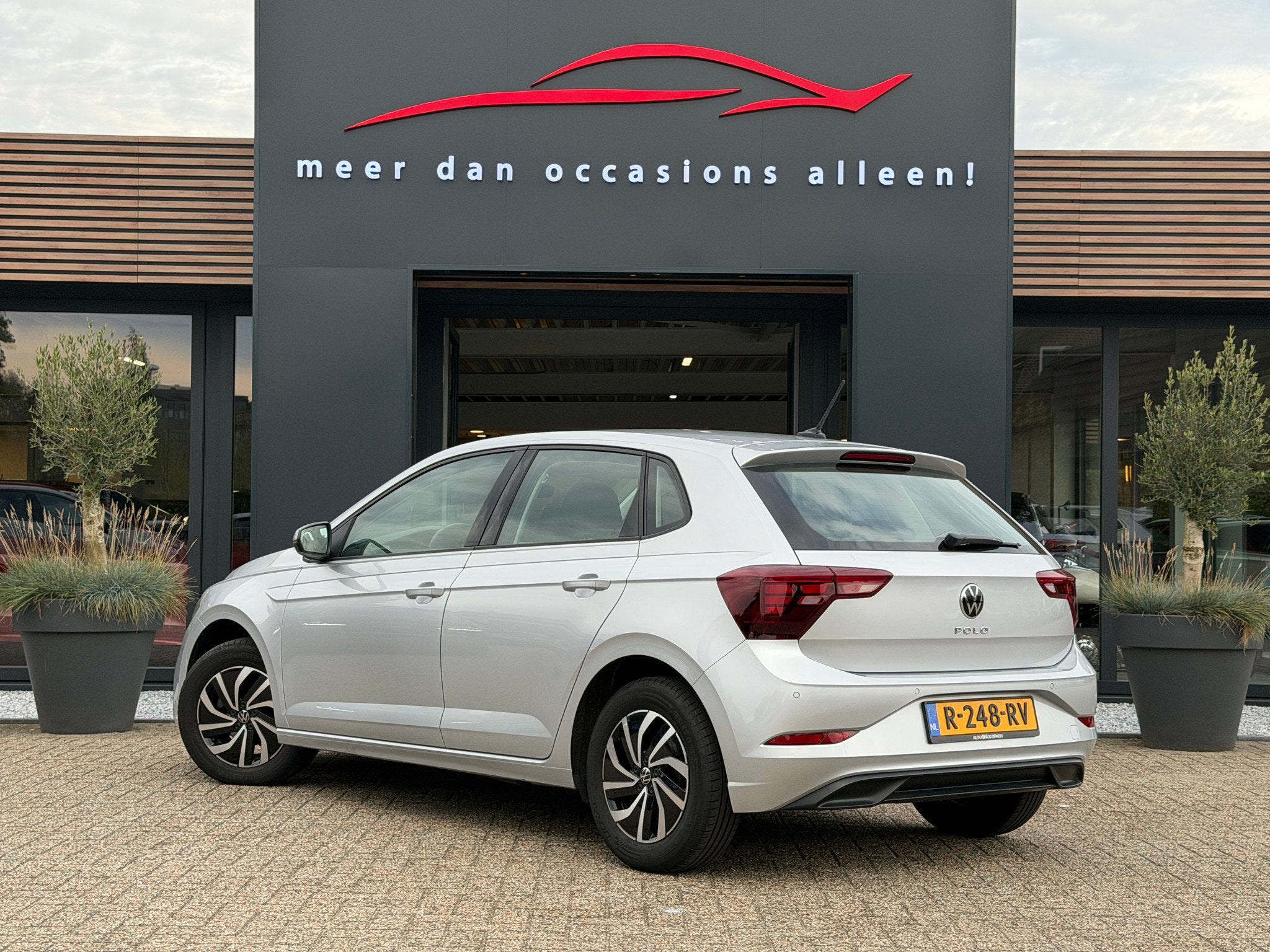 Volkswagen Polo 1.0 TSI 95pk Life (bj 2022), Auto's, Keurmerk '100% Onderhouden', Gebruikt, Euro 6, 49 €/maand
