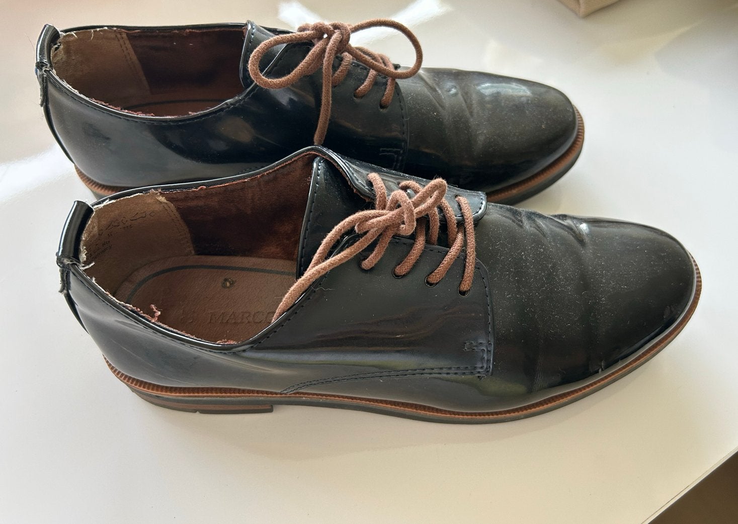 Marco Tozzi zwarte lakschoenen maat 37, Ophalen of Verzenden, Gedragen, Zwart, Schoenen met lage hakken