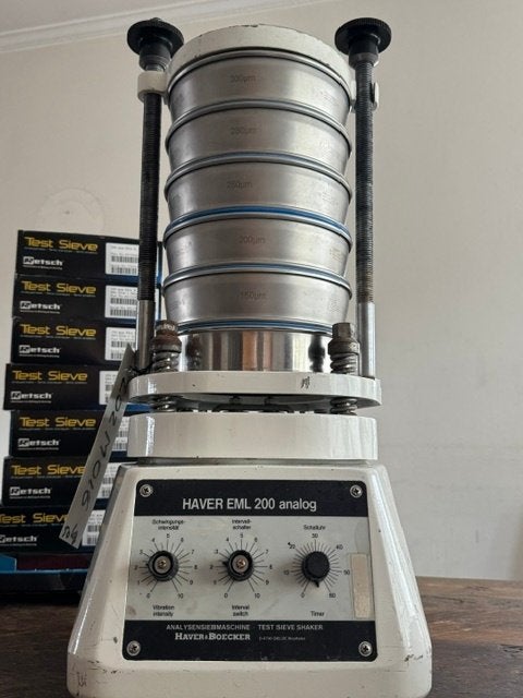 Trilzeef Haver Boecker EML 200 incl. zeven, Ophalen