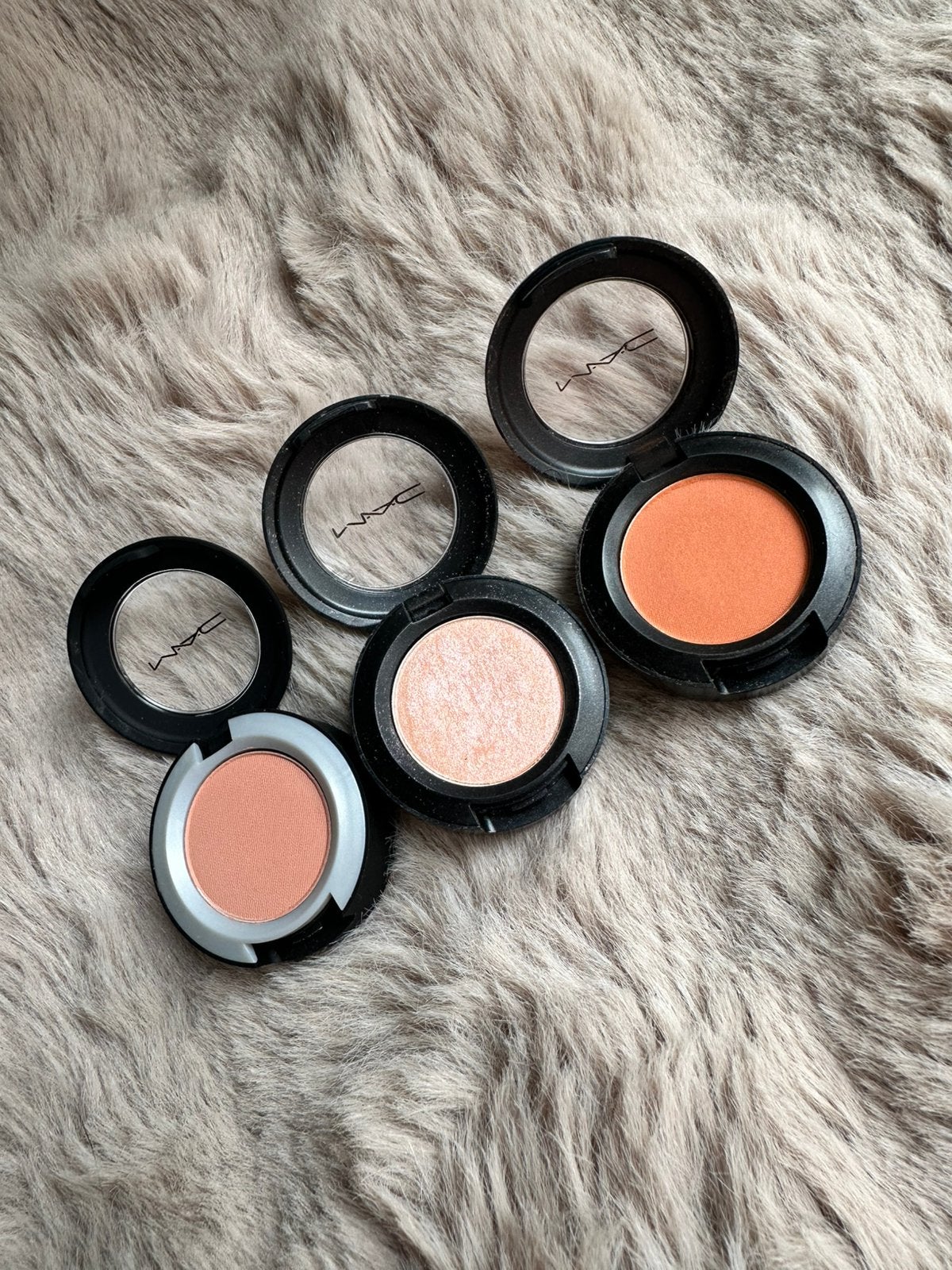 MAC 3 single eyeshadows, Ophalen of Verzenden, Zo goed als nieuw