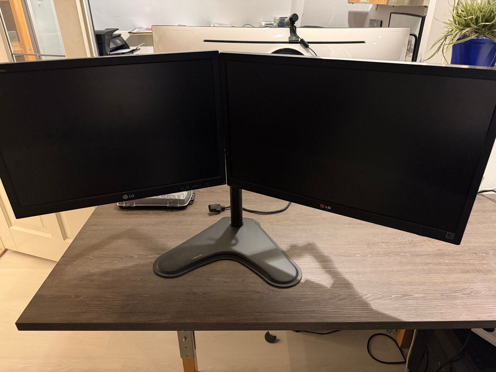 Computer standaard met 2x LG schermen, Computers en Software, Ophalen, Gebruikt