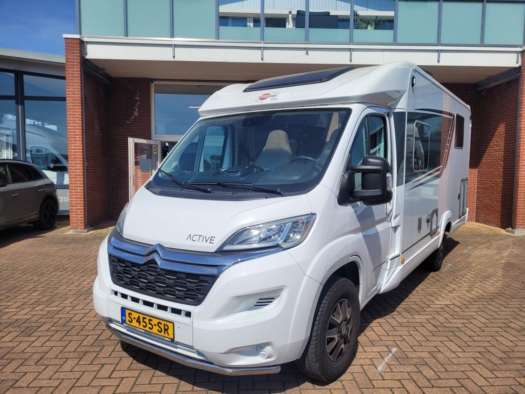 Bürstner Nexxo Van 700 Qeunsbed, Caravans en Kamperen, Standaard zit, Ringverwarming, Tot en met 2, Bedrijf
