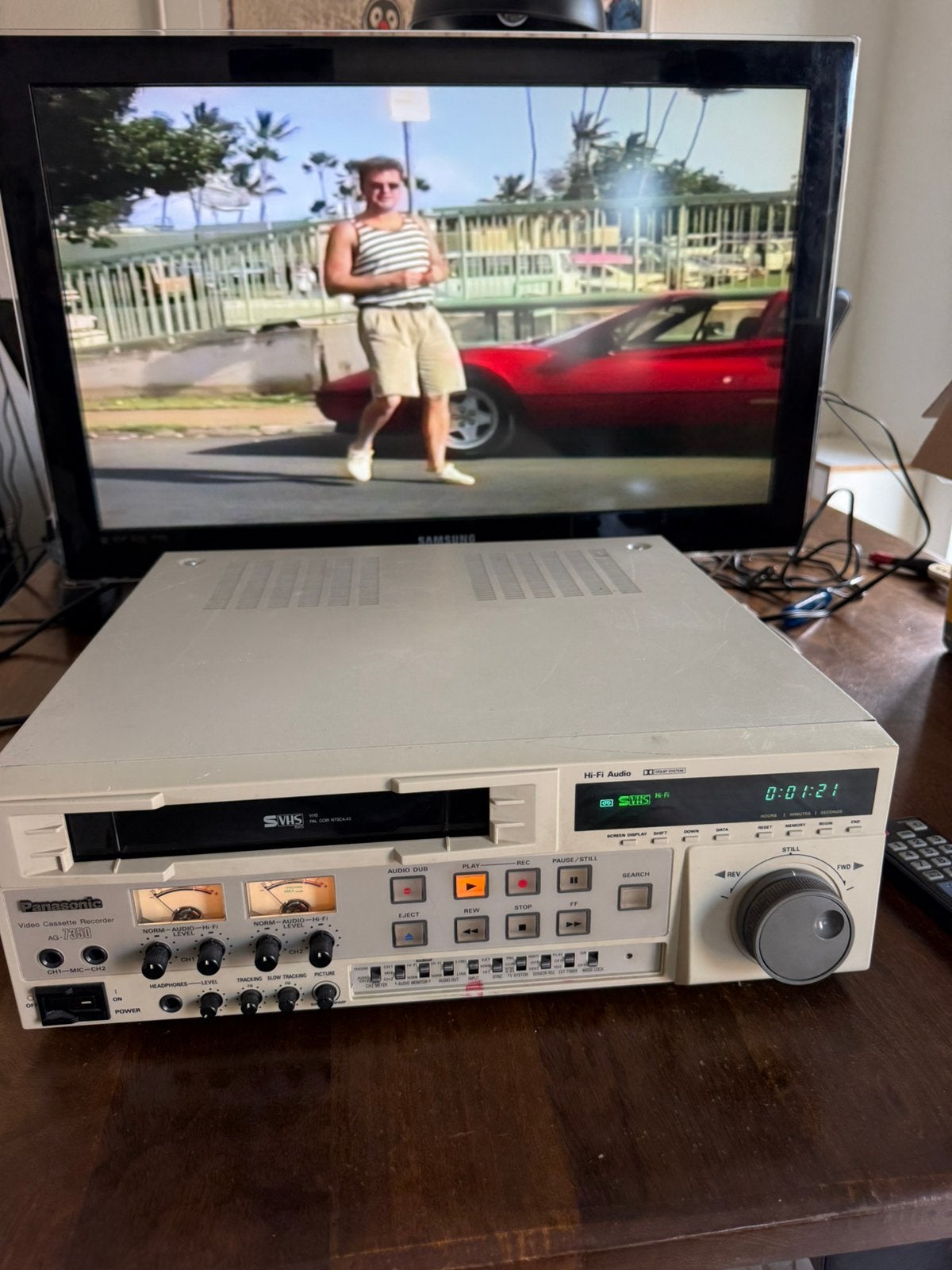Panasonic AG-7350 super VHS videorecorder speelt perfect!!, Ophalen, Zo goed als nieuw, Video