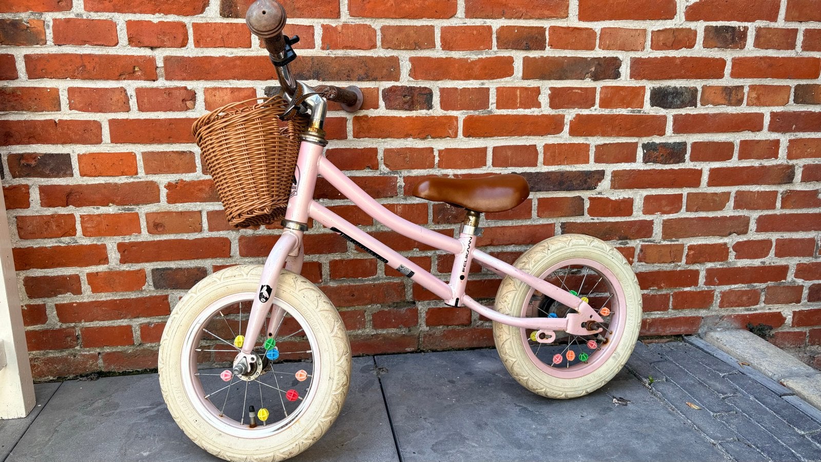 Pelikaan loopfiets roze met ombouwset naar trapfiets, Ophalen, Gebruikt, Minder dan 16 inch
