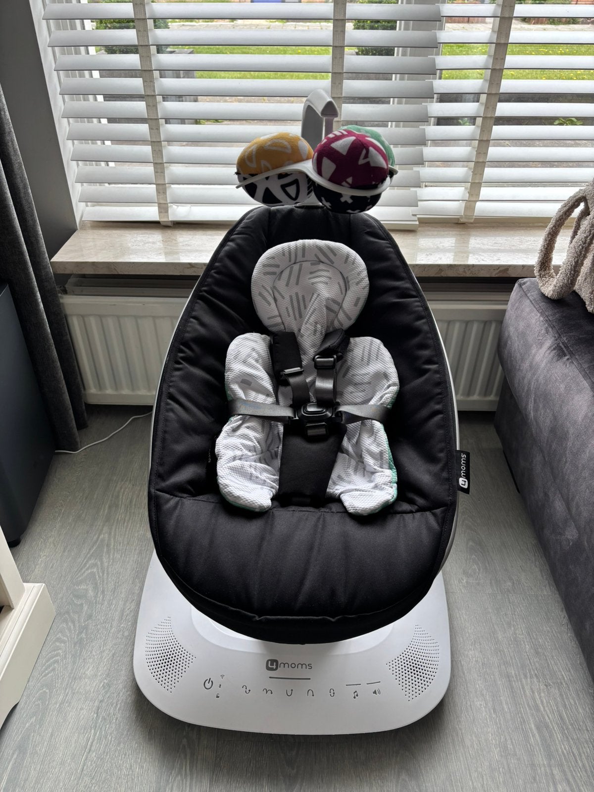4moms MamaRoo Elektrische Wipstoel / Babyschommel, Kinderen en Baby's, Wipstoeltjes, Ophalen, Zo goed als nieuw