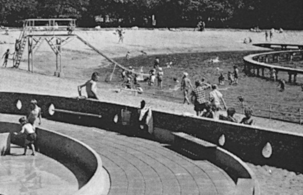 949075	Winterswijk	Gld jr 50 60 Zwembad	strandbad	badmode, Ophalen of Verzenden, 1940 tot 1960, Ongelopen, Gelderland