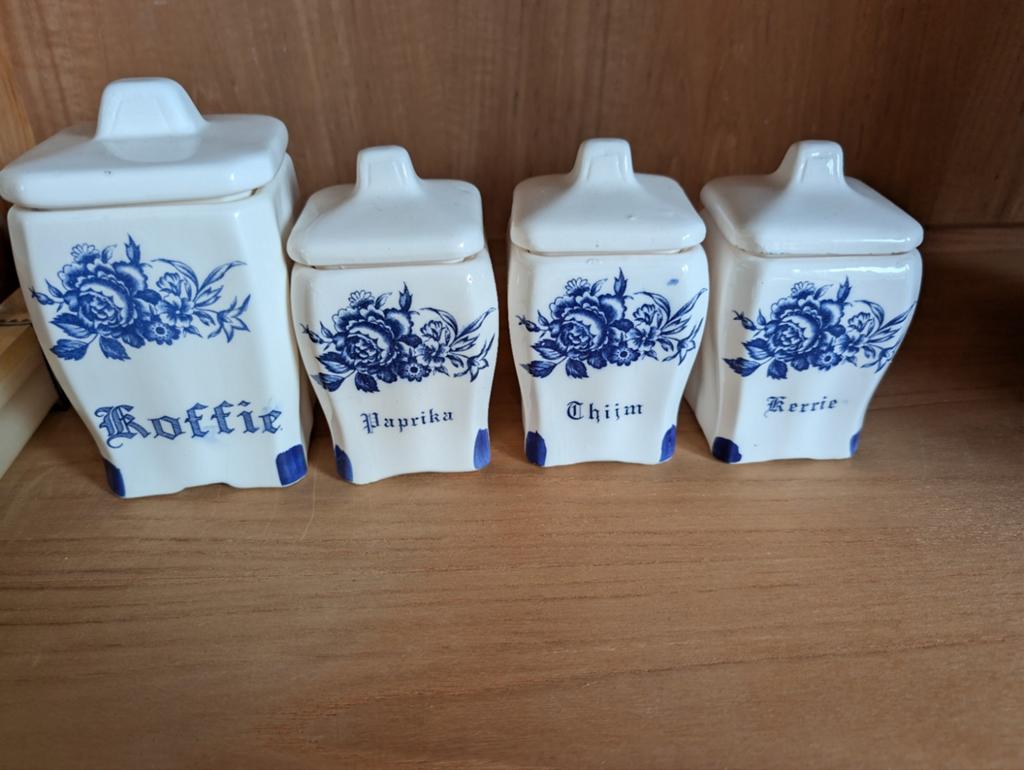 Koffie, paprika, thijm en kerrie potjes, Antiek en Kunst, Ophalen