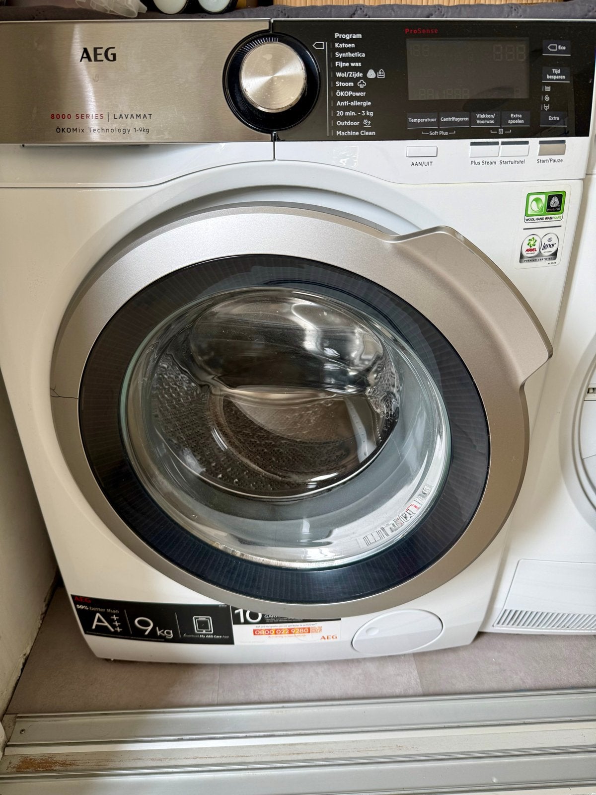 AEG Lavamat 8000 Series Wasmachine (2020) - 9kg, Witgoed en Apparatuur, Wasmachines, Ophalen, 1200 tot 1600 toeren, Gebruikt, 8 tot 10 kg