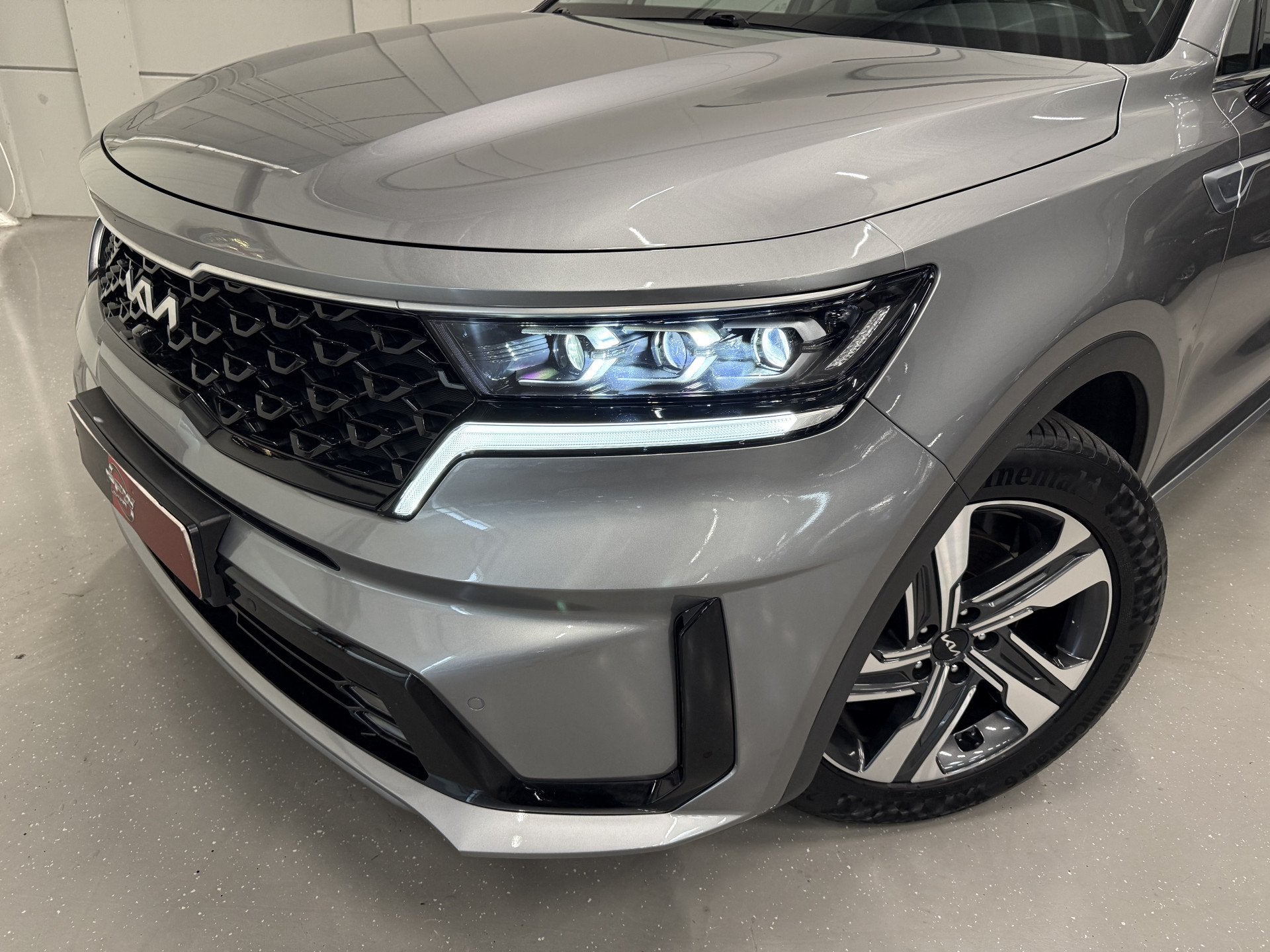 Kia Sorento 1.6 T-GDI Plug-in Hybrid 4WD ExecutiveLine 46DKM, Auto's, Dealer onderhouden, Gebruikt, Zwart, 4 cilinders