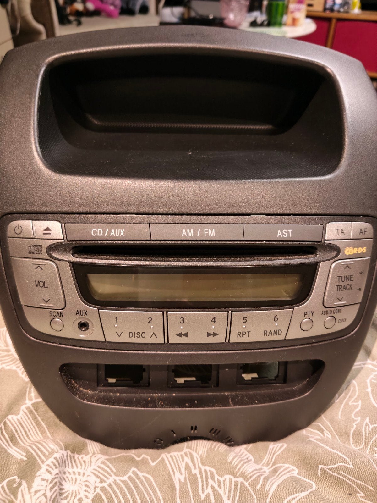 Originele autoradio Peugeot 107 (2007) - CD/AUX, Ophalen, Gebruikt