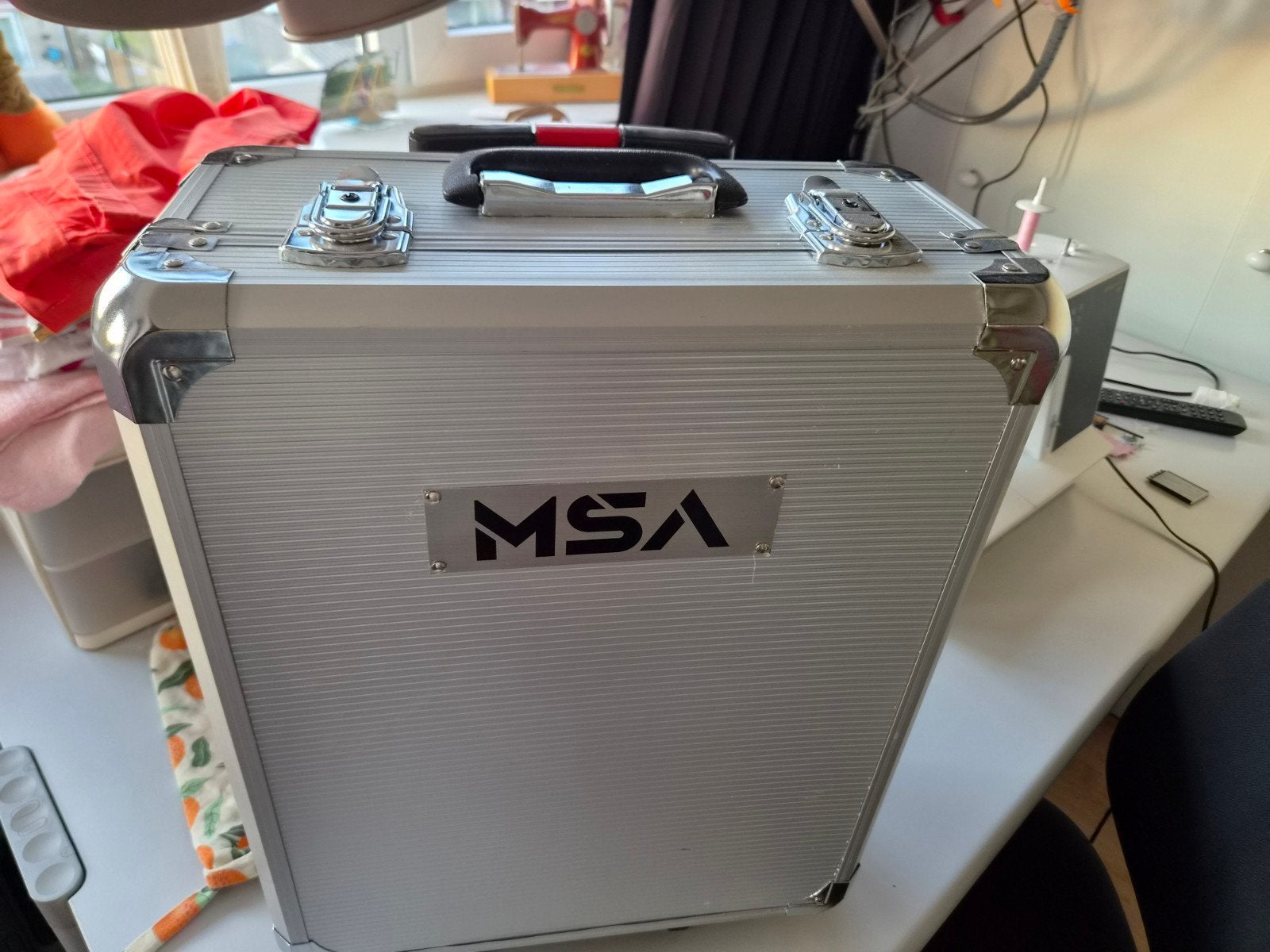 aluminium koffertje, Muziek en Instrumenten, Ophalen of Verzenden, Overige instrumenten