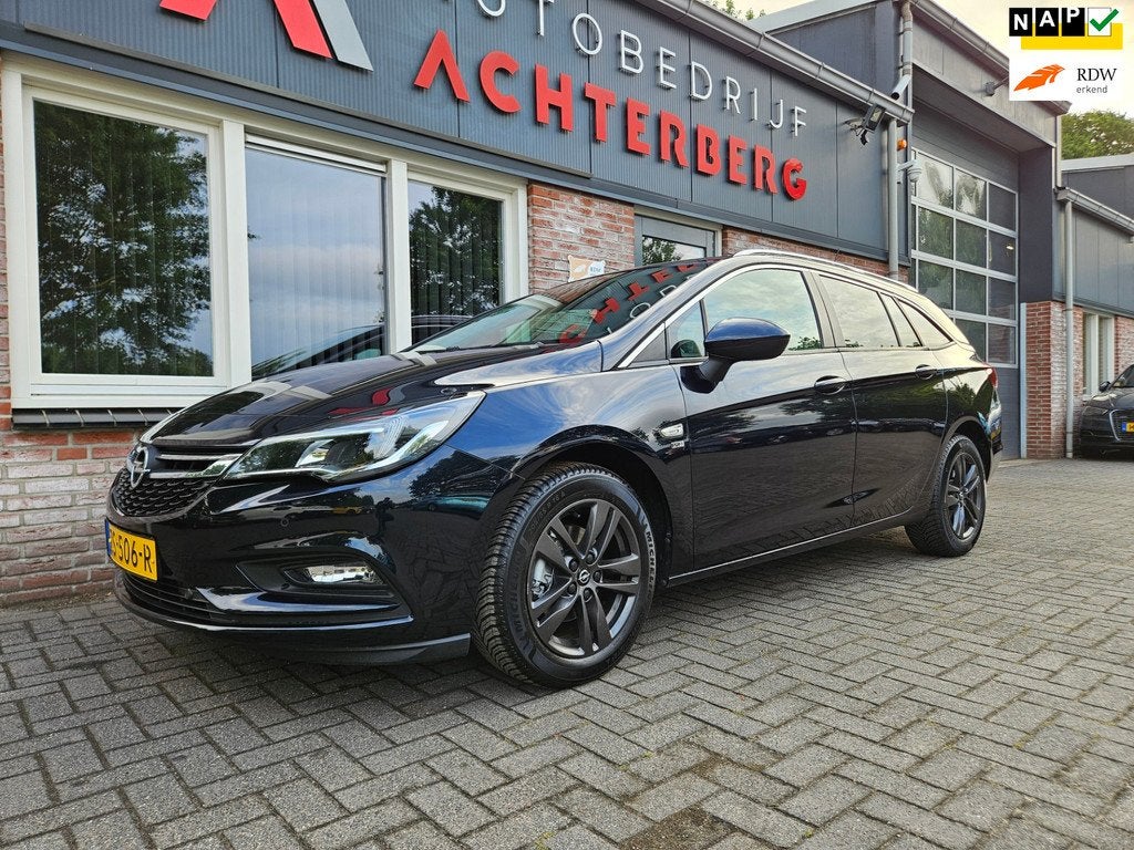 Opel Astra Sports Tourer 1.0 Turbo 120 Jaar Edition Trekhaak, Gebruikt, Euro 6, 1178 kg, Blauw