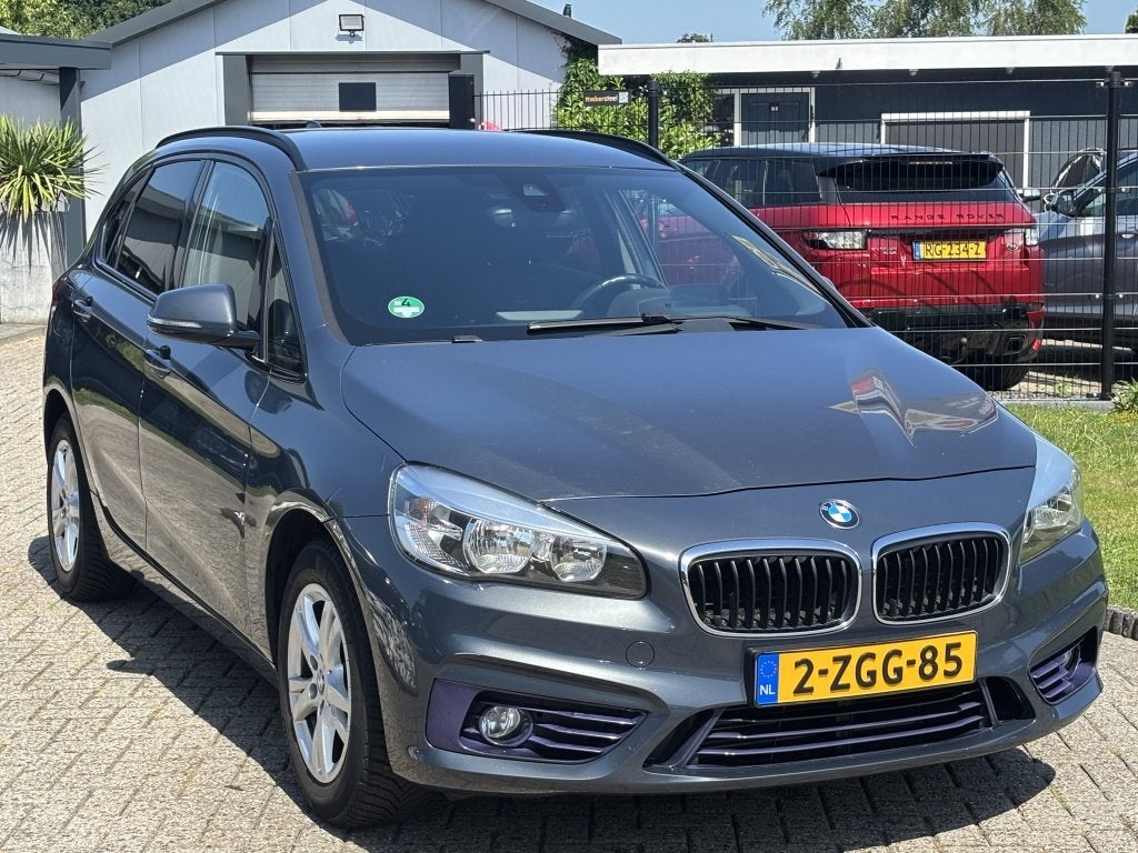 BMW 2 Serie Active Tourer 218D Executive Sportline 2015 Deal, Auto's, Dealer onderhouden, Euro 6, 150 pk, Origineel Nederlands