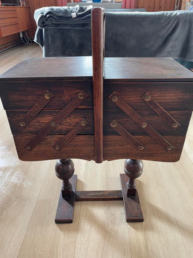 Houten opbergdoos voor naai- en handwerkspullen, Ophalen, Gebruikt, Overige typen