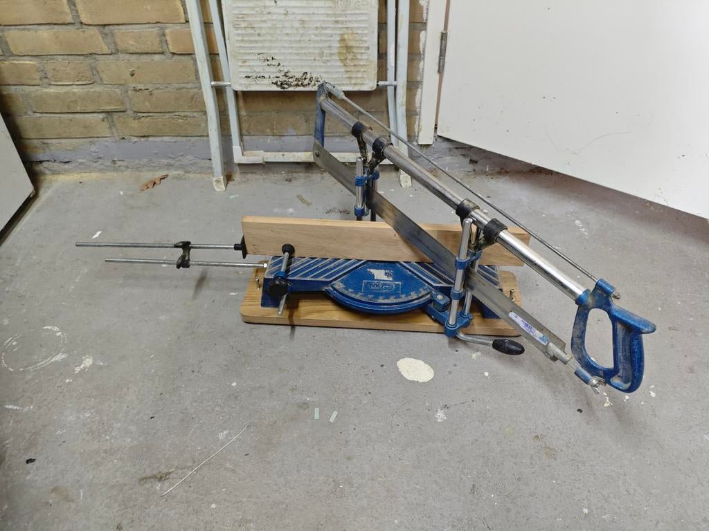Afkortzaag met eind aanslag en houtklem, Ophalen, TW, Gebruikt, 70 mm of meer