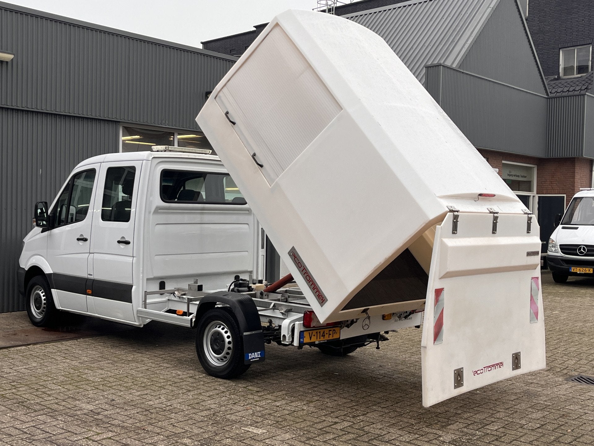 Mercedes-Benz Sprinter 311 2.2 CDI 366 DC Automaat Veegvuilk, Auto's, Gebruikt, 4 cilinders, Bedrijf, Diesel