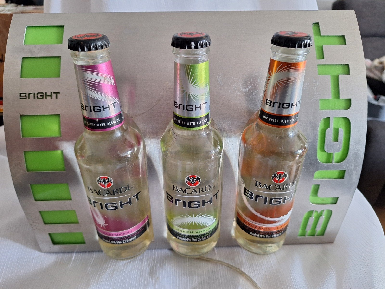 BACARDI BRIGHT neon, Ophalen of Verzenden, Zo goed als nieuw, Lichtbak of (neon) lamp