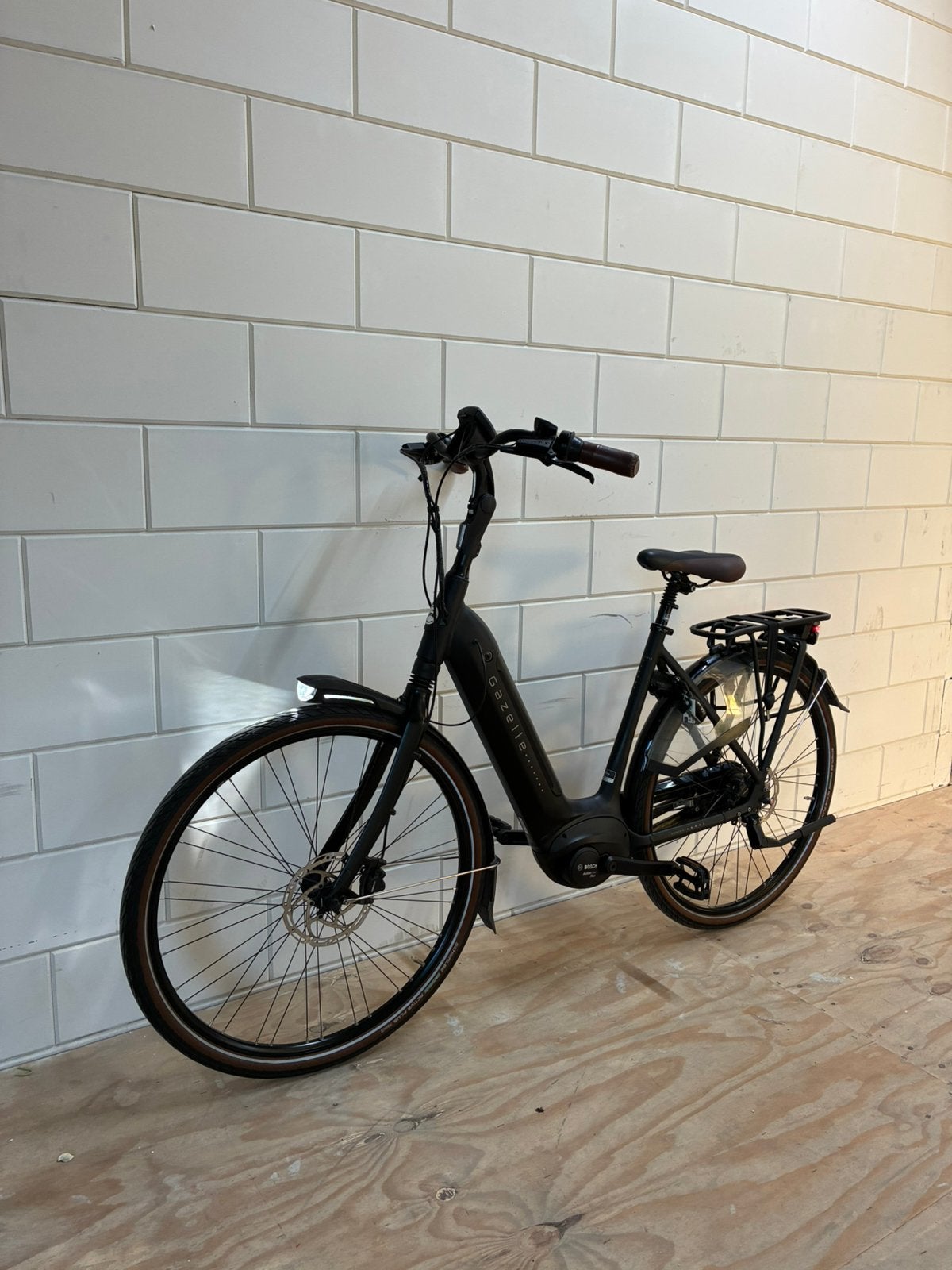 Gazelle Grenoble C8 Dames 53, Ophalen, Zo goed als nieuw, 51 tot 55 cm, 50 km per accu of meer