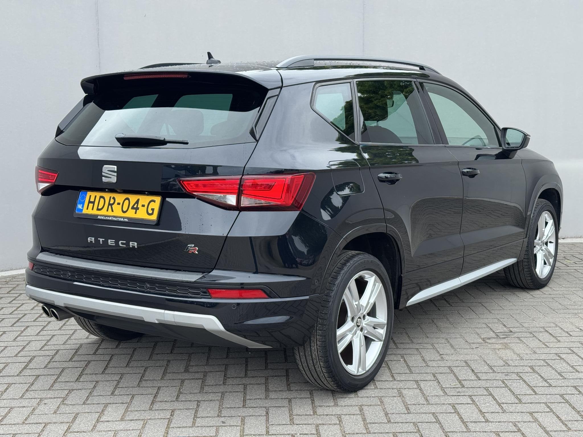 SEAT Ateca 1.5 TSI FR Business Intense / Elekt. Wegklapbare, Auto's, Seat, 4 cilinders, 150 pk, Zwart, 19 km/l