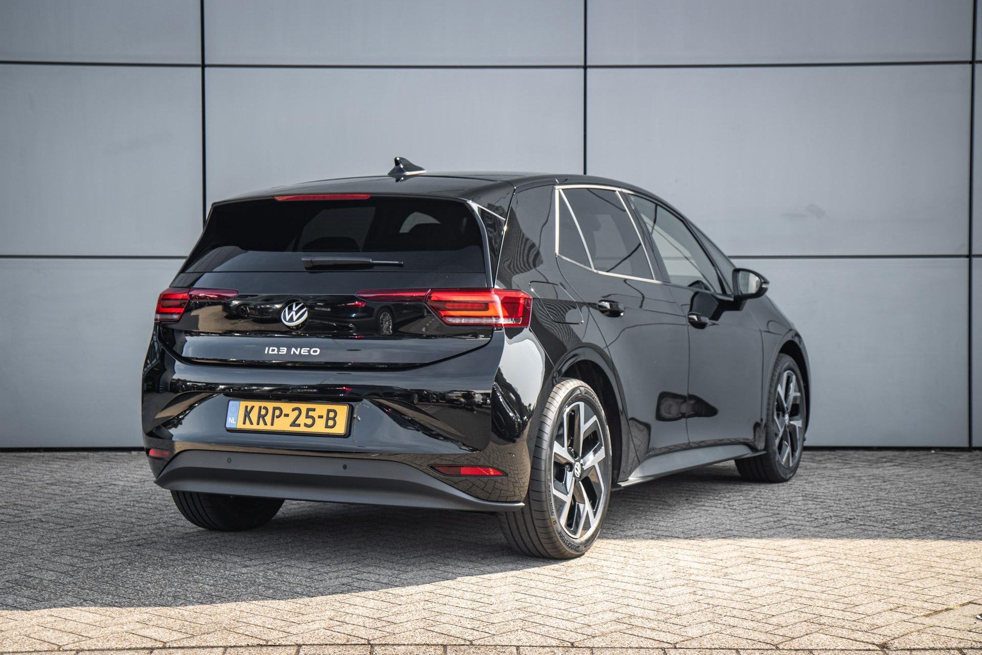 Volkswagen ID.3 Neo 170pk Style 50 kWh | Steunhaak Afneembaa, Auto's, Volkswagen, 12 maanden, 24 min, ID.3, Zwart