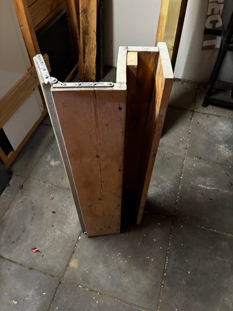 Houten Balkontafel - Compact en Praktisch, Ophalen, Zo goed als nieuw