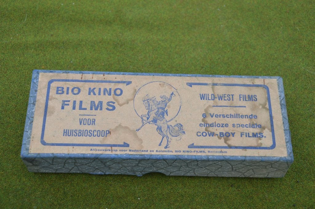 Oude film doos met 6 Wild West filmpjes voor thuisbioscoop, Ophalen of Verzenden