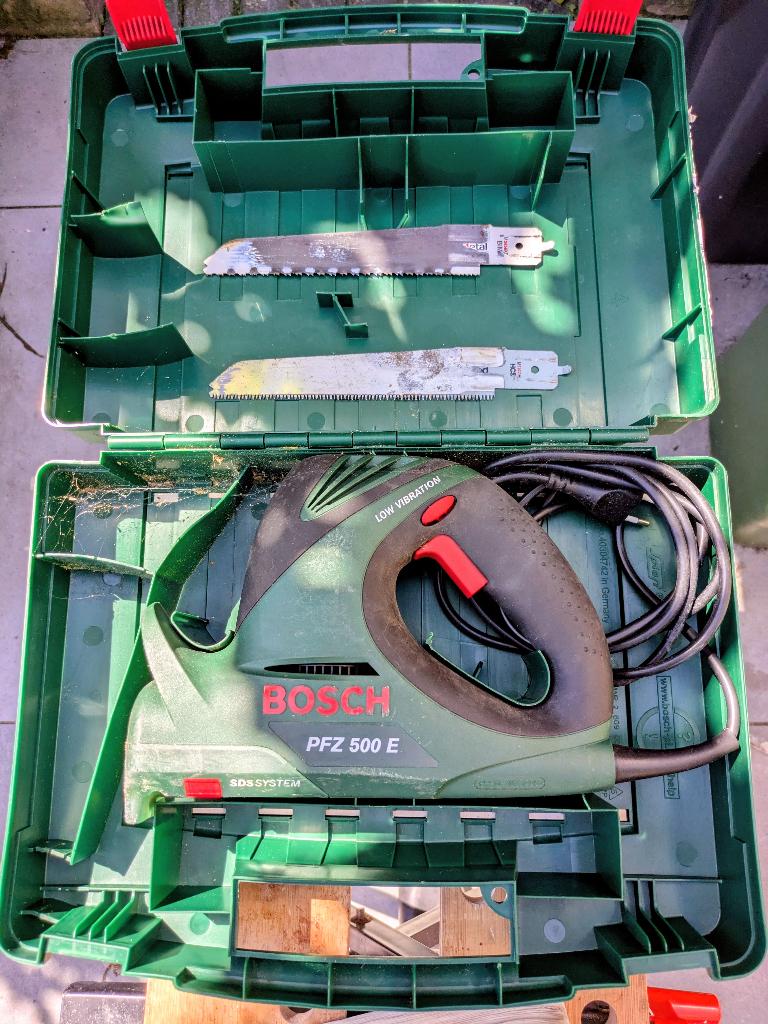 Bosch electrische alleszaag PFZ 500 E, Gebruikt, Overige typen, Ophalen of Verzenden, 30 tot 70 mm