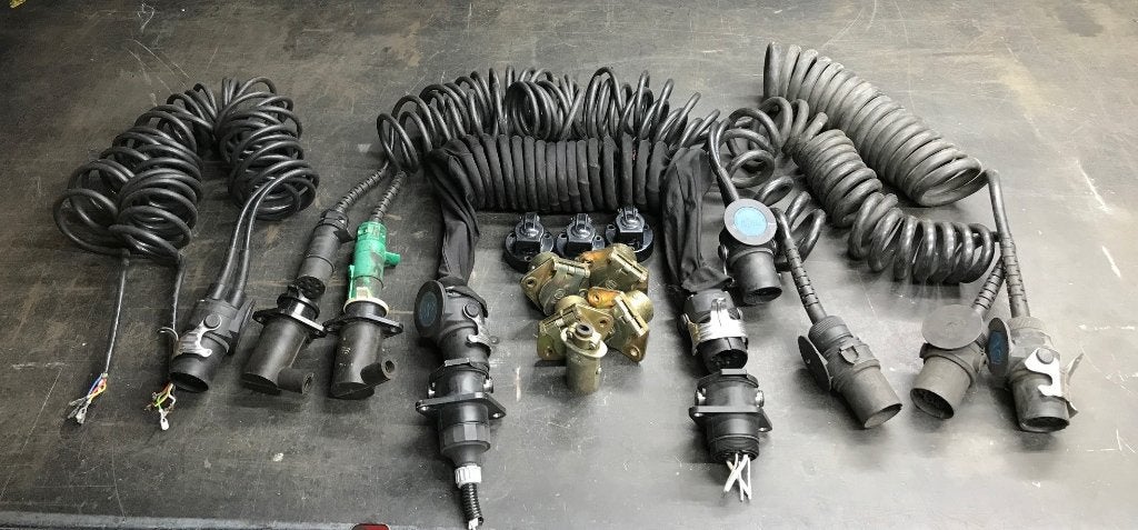 24V Contra stekkers, spiraalkabels ABS EBS ADR, luchtslangen, Ophalen of Verzenden, Gebruikt, Overige merken, Remmen en Aandrijving