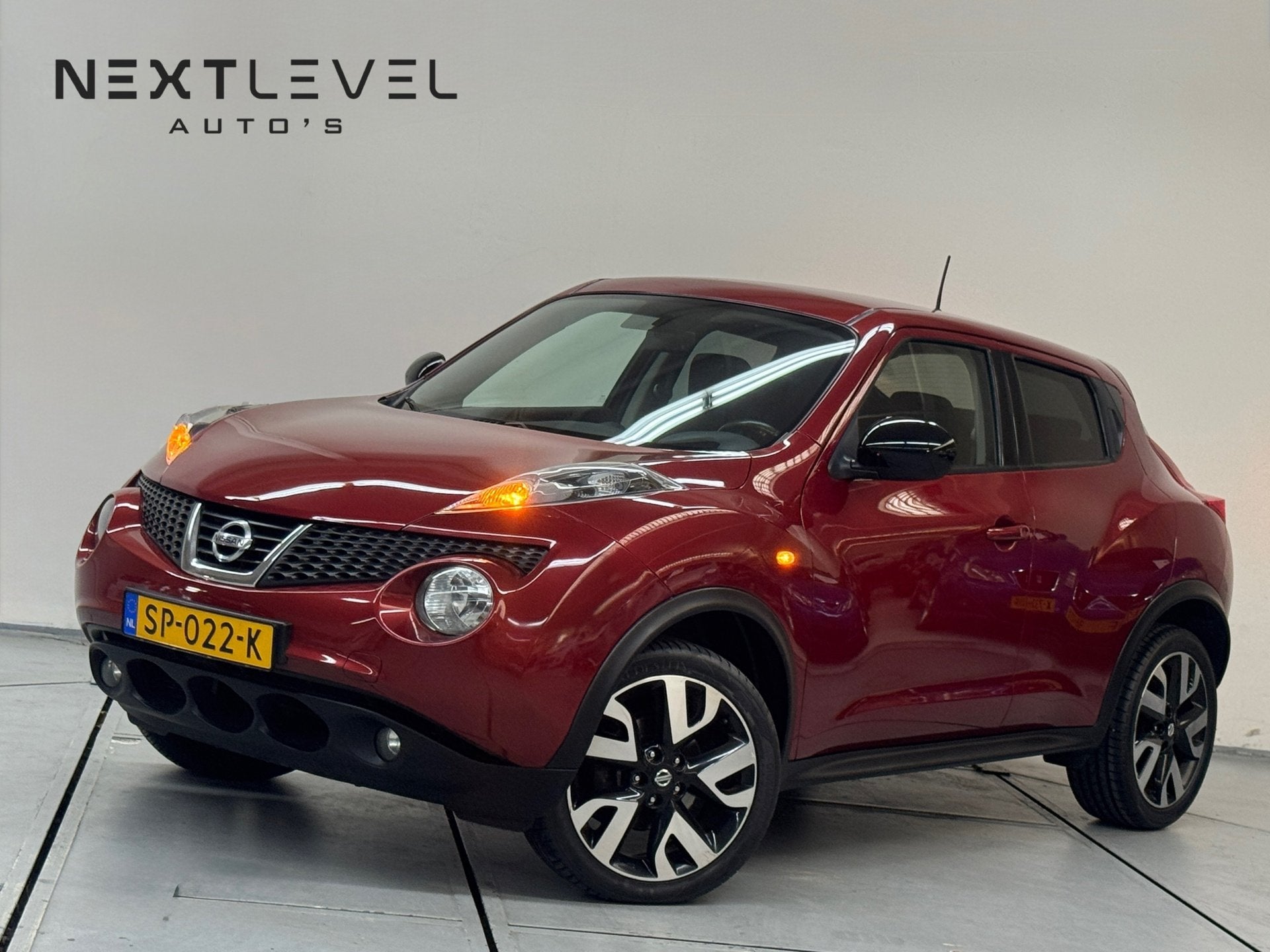 Nissan Juke 1.6 Connect Edition AUTOMAAT Top Staat Nieuwe Ap, Auto's, Euro 5, 4 cilinders, SUV of Terreinwagen, 117 pk