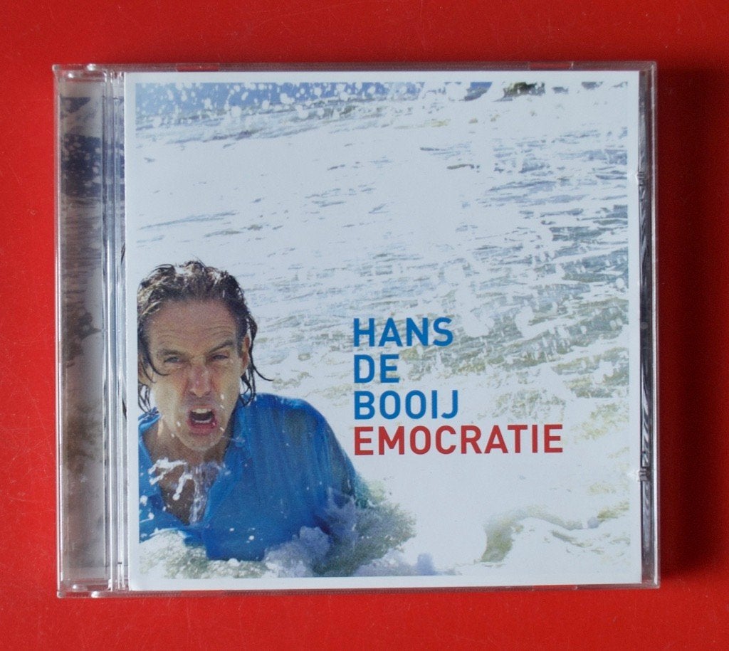 cd Hans de Booij Emocratie uit 2007 met Bij de bakker, Cd's en Dvd's, Cd's | Nederlandstalig, Ophalen of Verzenden, Gebruikt, Pop