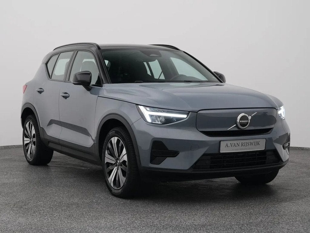 Volvo XC40 € 30.700,00, Automaat, Stof, Gebruikt, Parkeersensor