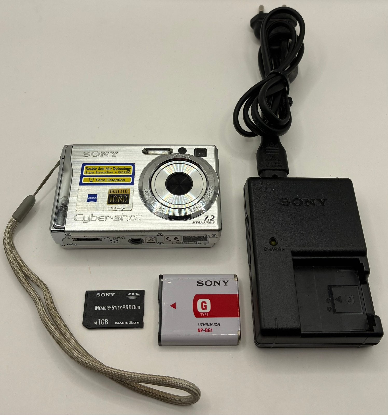 Sony Cyber-shot DSC-W80 - compact camera, Ophalen of Verzenden, Zo goed als nieuw, Sony, 8 keer of meer