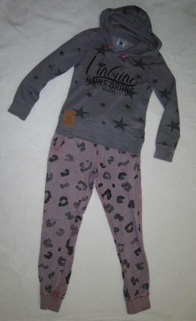 Super stoere sweat pant van JILL maat 134-140., Kinderen en Baby's, Kinderkleding | Maat 134, Broek, Zo goed als nieuw, Jill & Mitch