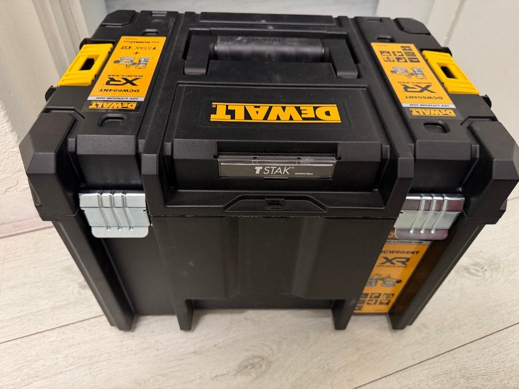 DeWALT DCW604NT Accu boven- en kantenfrees 18V XR NIEUW, Doe-het-zelf en Verbouw, Gereedschap | Boormachines, Ophalen, Nieuw, Boor- en Schroefmachine