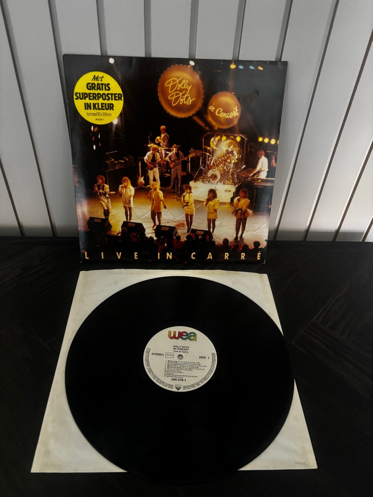 Dolly Dots - Live in Carré LP (1984) met gratis poster, LP, Gebruikt, Ophalen of Verzenden, 12 inch