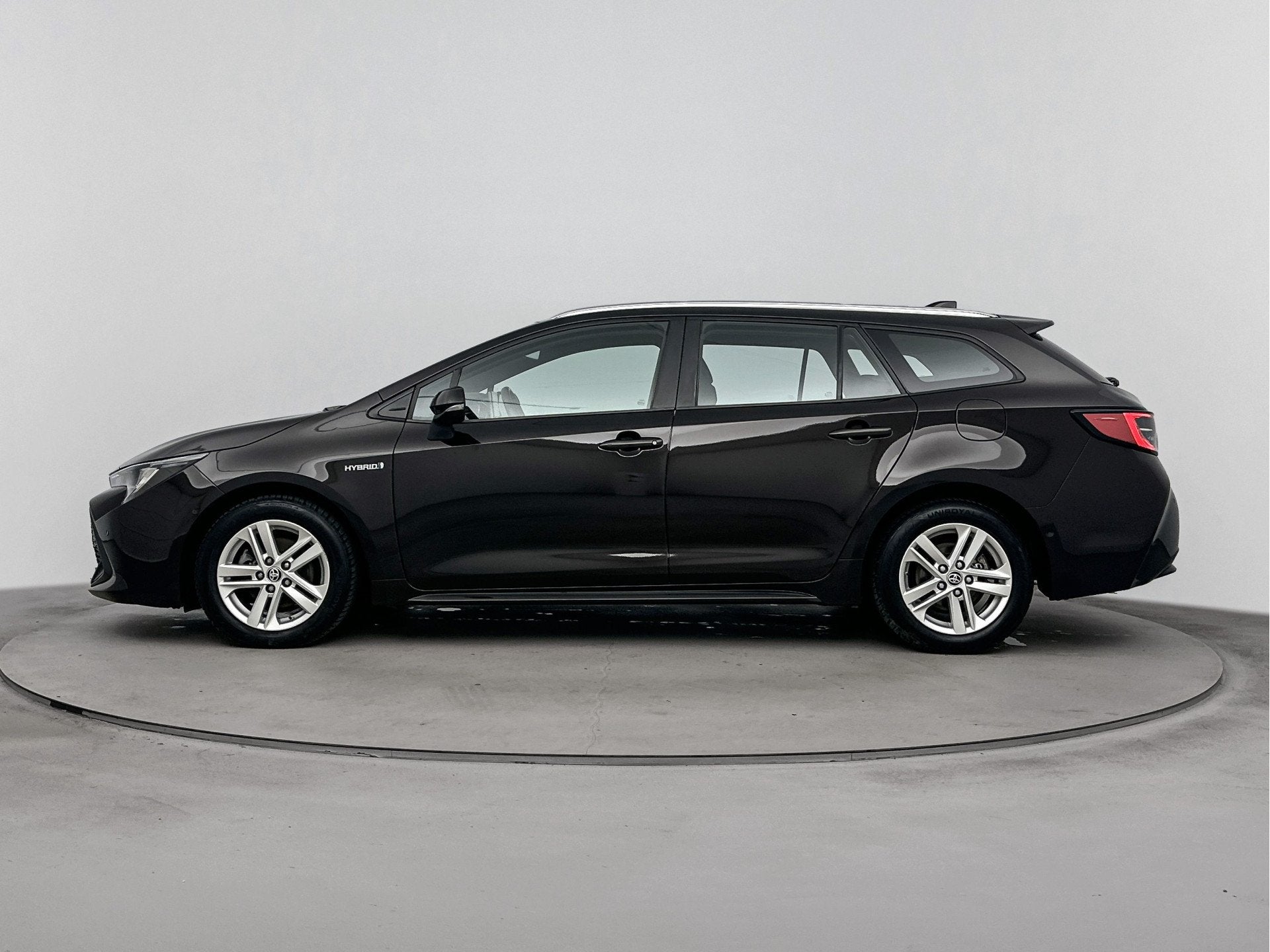 Toyota Corolla Touring Sports 1.8 Hybrid Dynamic Special | P, Auto's, 12 maanden, Gebruikt, 4 cilinders, Corolla