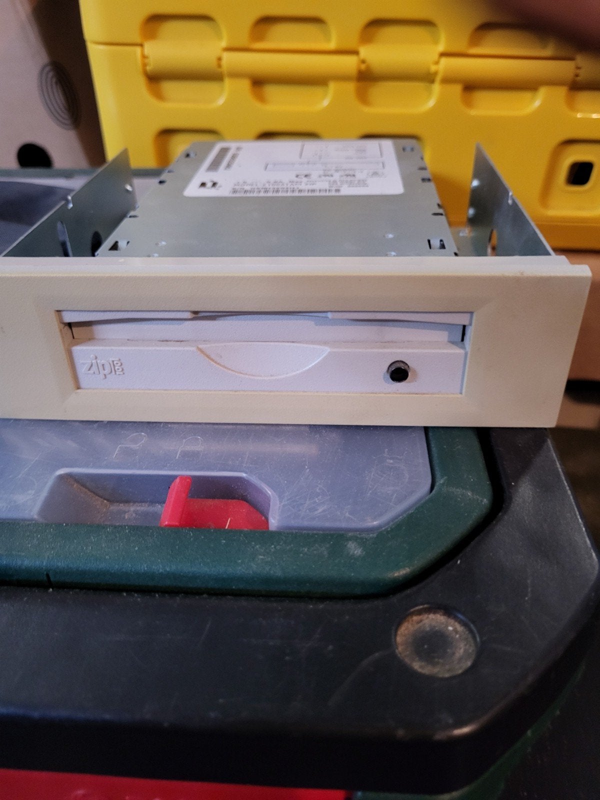 Iomega Zip Drive Z100ATAPI ZIP Intern, Computers en Software, Ophalen of Verzenden