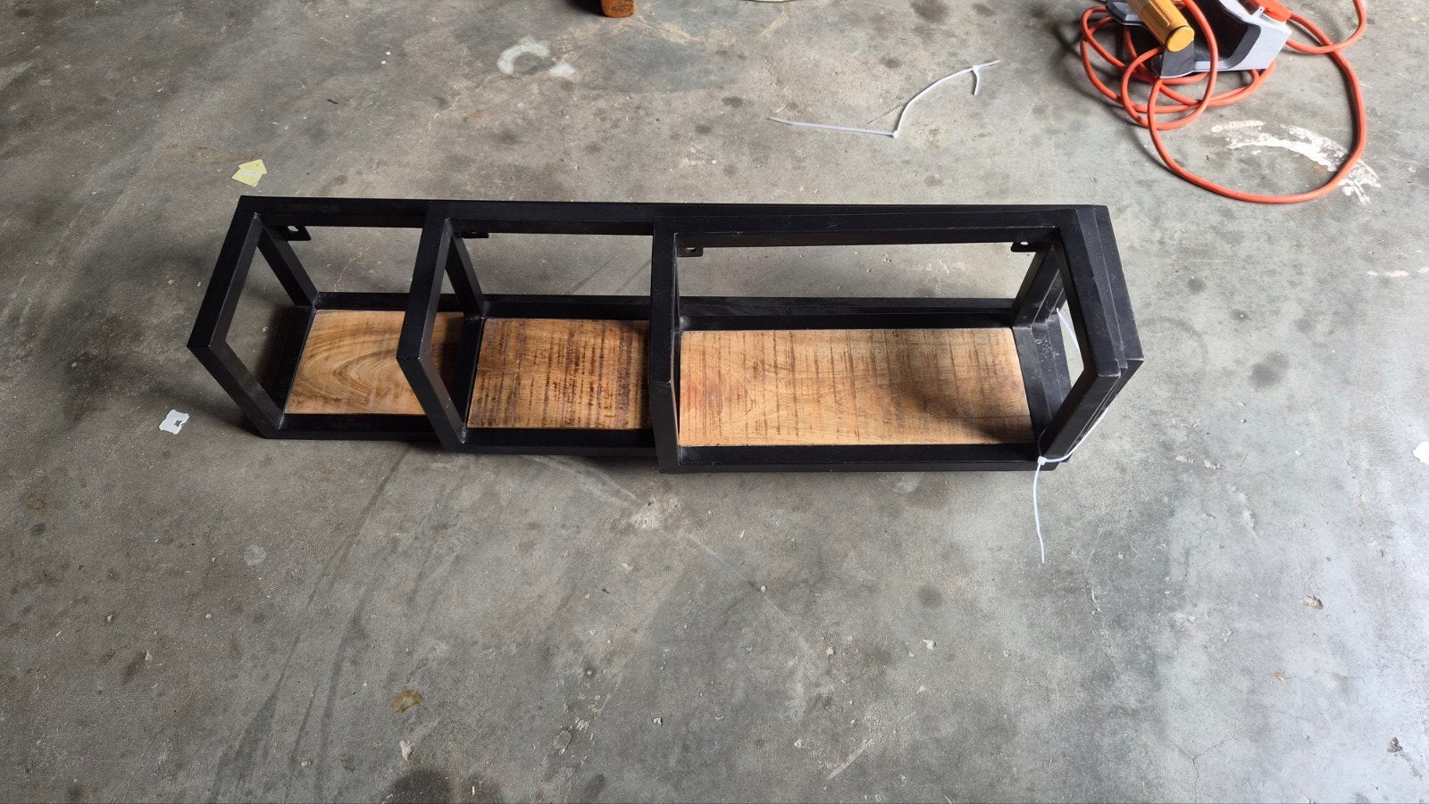 Muurrek 3x - Industrieel wandrek met houten planken, Huis en Inrichting, Ophalen, Gebruikt