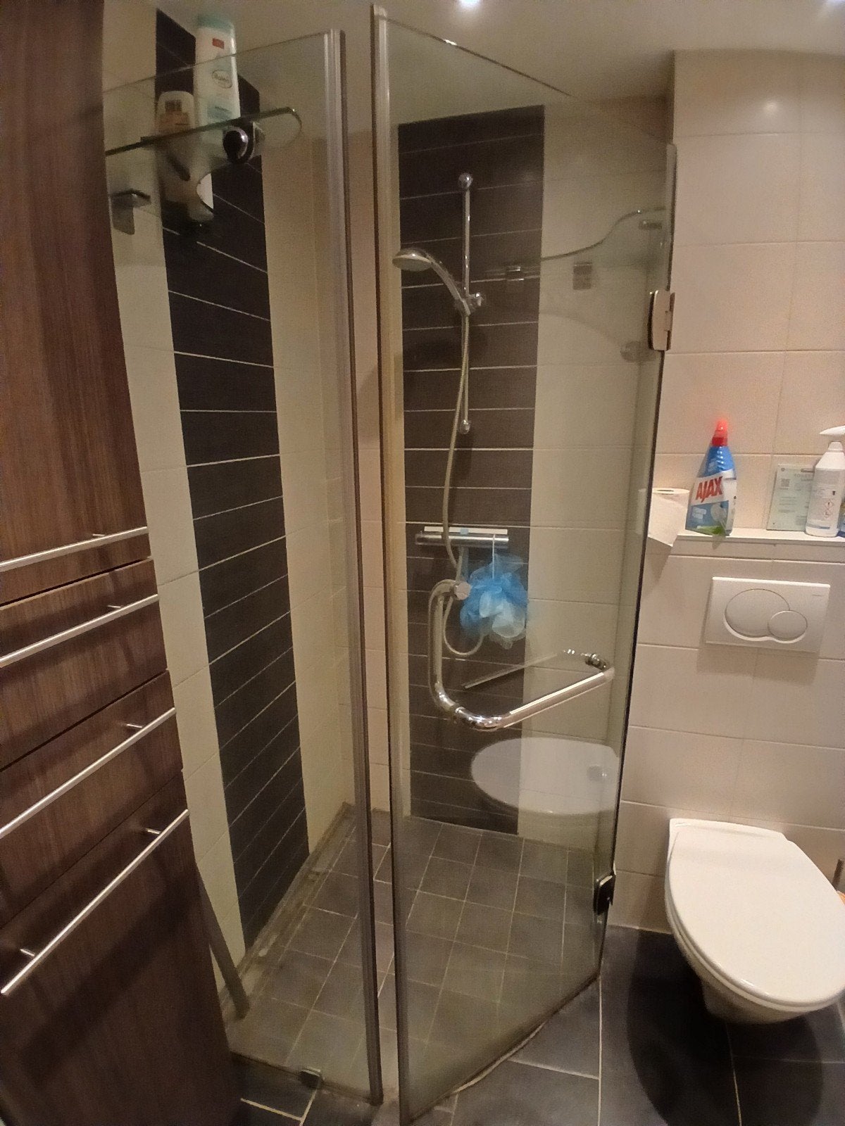 Douchewand ophalen zaterdag 24 oktober, Ophalen, Gebruikt, Met douche