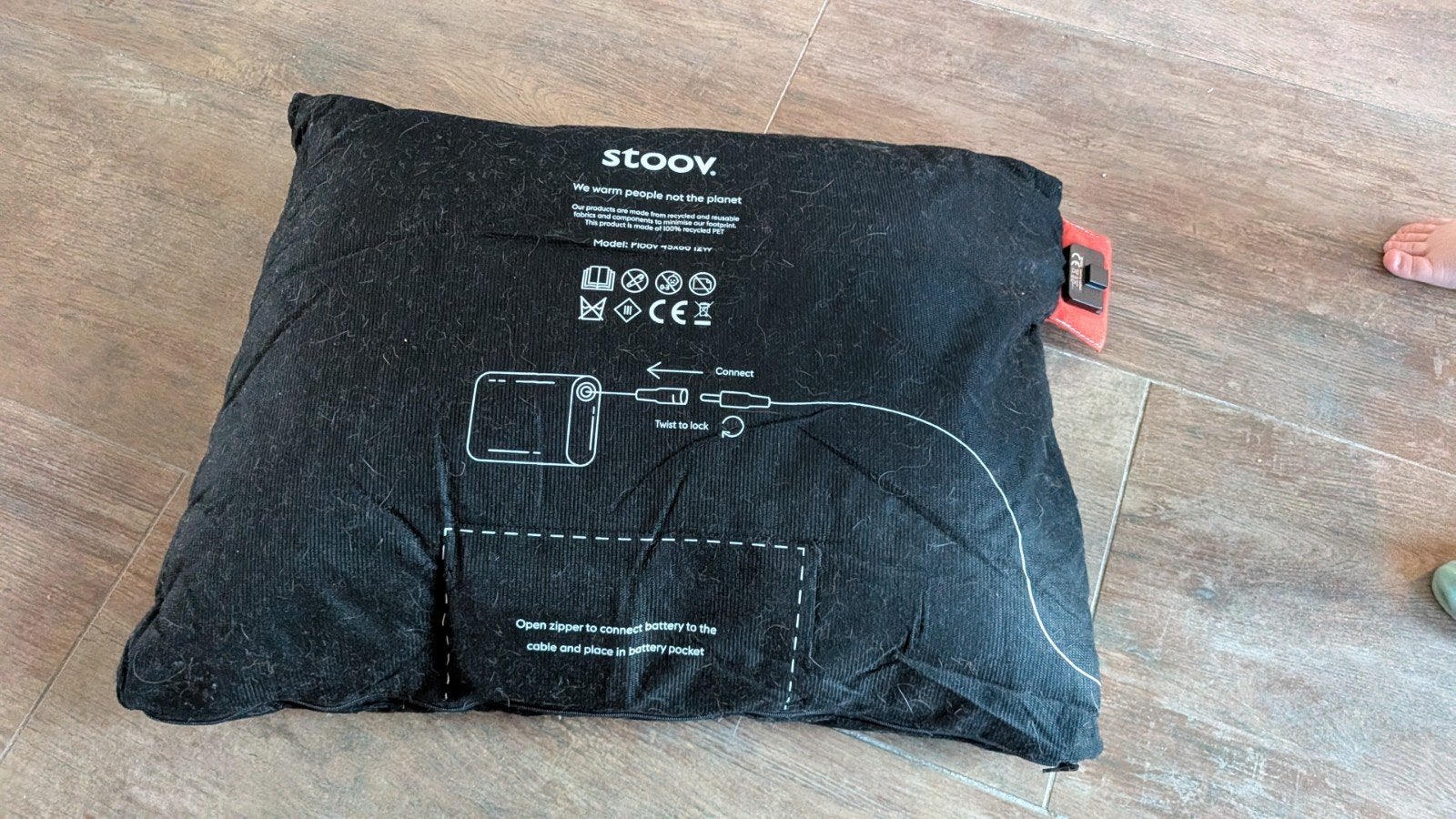 Stoov Ploov warmtekussen 45x60 cm - defect voor onderdelen, Huis en Inrichting, Ophalen of Verzenden, Gebruikt, Zwart, Textiel
