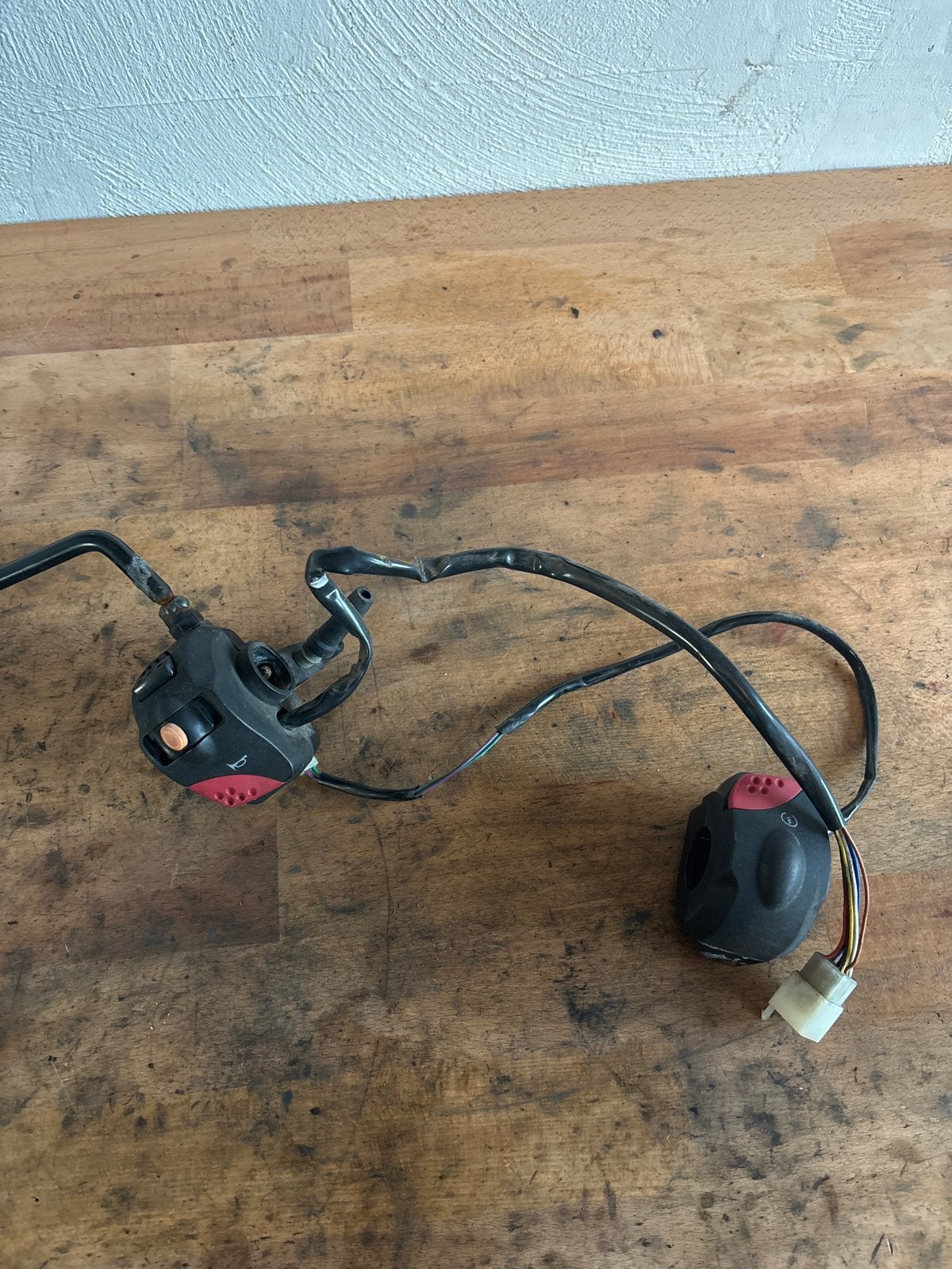 Stuurschakelaars peugeot verticaal (speedfight en vivacity), Fietsen en Brommers, Ophalen of Verzenden, Gebruikt