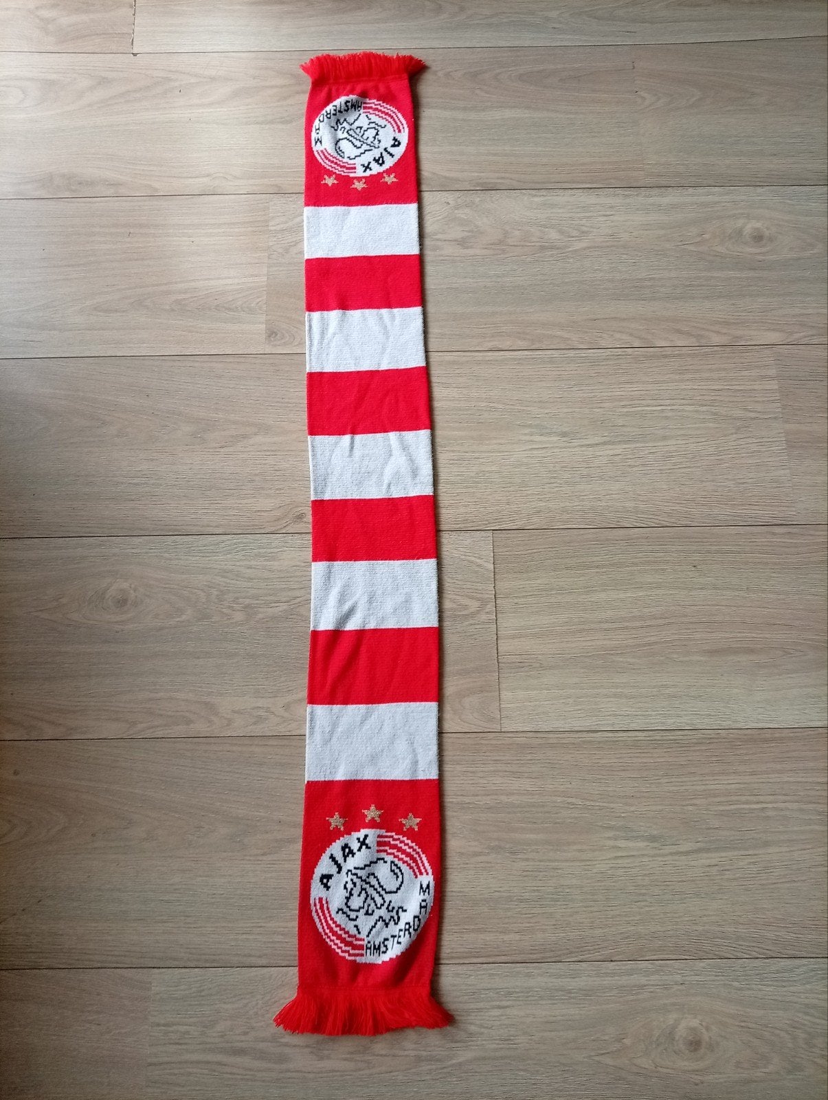 Ajax sjaal - Rood/Wit met clublogo en sterren, Sport en Fitness, Verzenden, Shirt