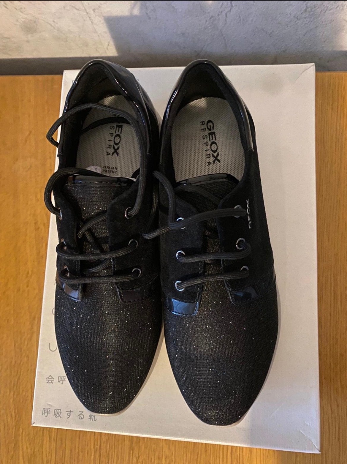 Geox Respira Sneakers - Zwart met Glitter, Zwart, Ophalen of Verzenden, Sneakers of Gympen, Zo goed als nieuw