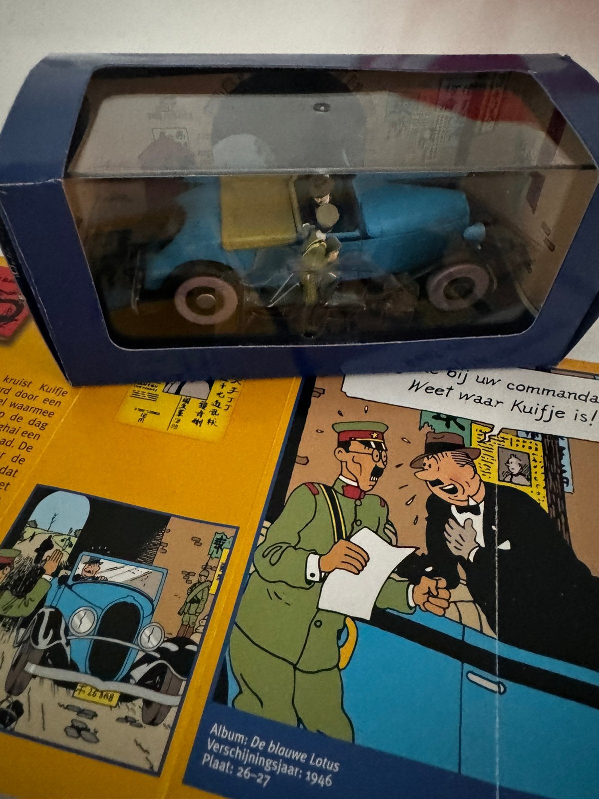 Kuifje auto 1:43 de cabriolet van janssens uit blauwe lotus, Ophalen of Verzenden, Kuifje, Zo goed als nieuw, Beeldje of Figuurtje