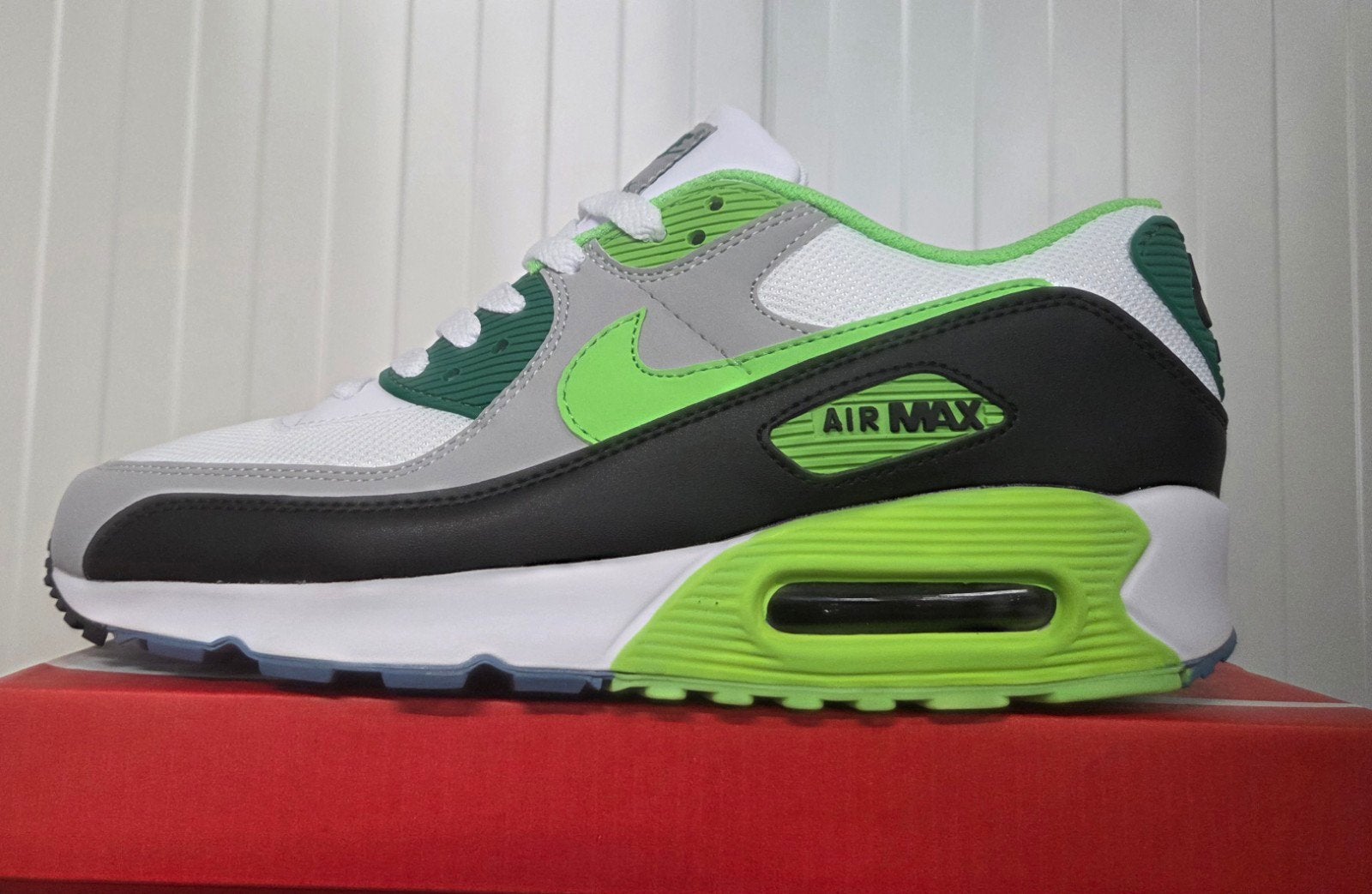 Nike air max 90 Wit/Neon/Zwart 40 42 43 44 45 46 47, Kleding | Heren, Schoenen, Ophalen of Verzenden, Nieuw, Overige kleuren, Sneakers of Gympen