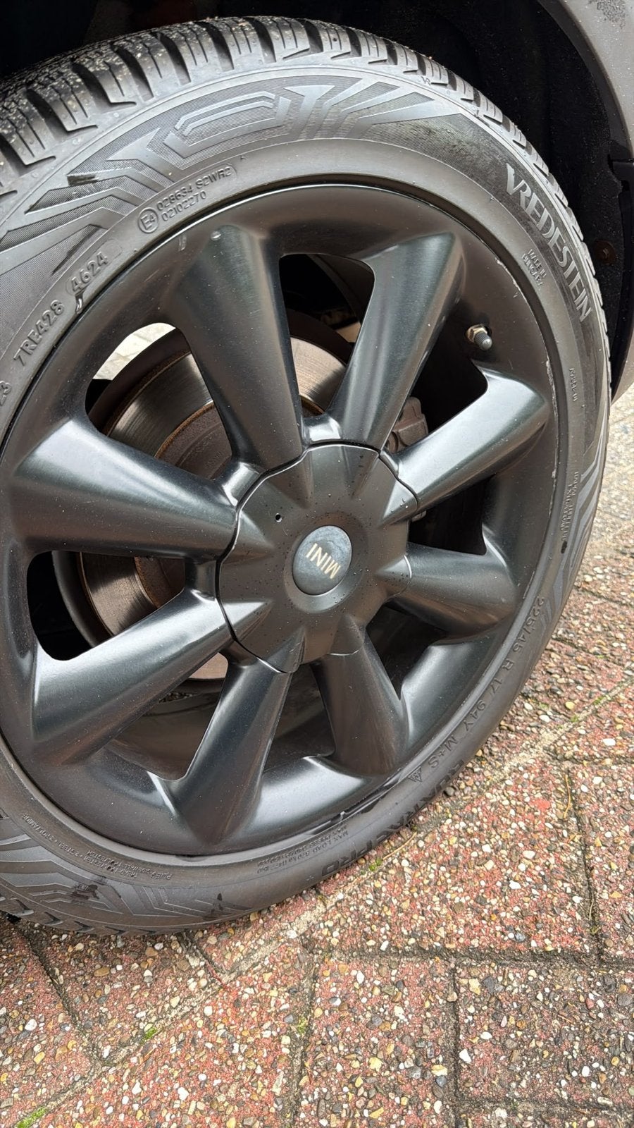Mini F54 17 inch velgen met Vredestein all-season banden, Ophalen, Gebruikt, Banden en Velgen, 17 inch