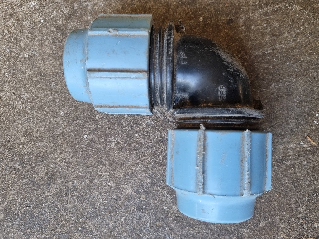 Tyleen 32mm knie bocht (2x klem), Bochten, Pvc, Zo goed als nieuw, Minder dan 2 meter