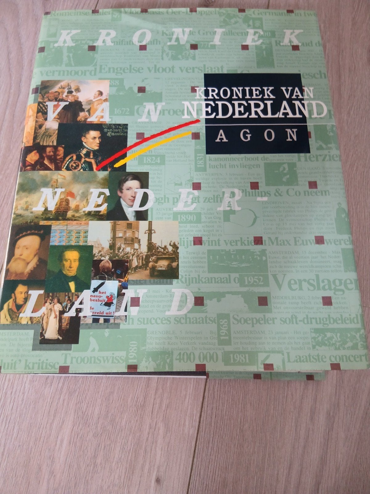 Kroniek van Nederland - Agon, Ophalen of Verzenden, 20e eeuw of later, Zo goed als nieuw, Onbekend