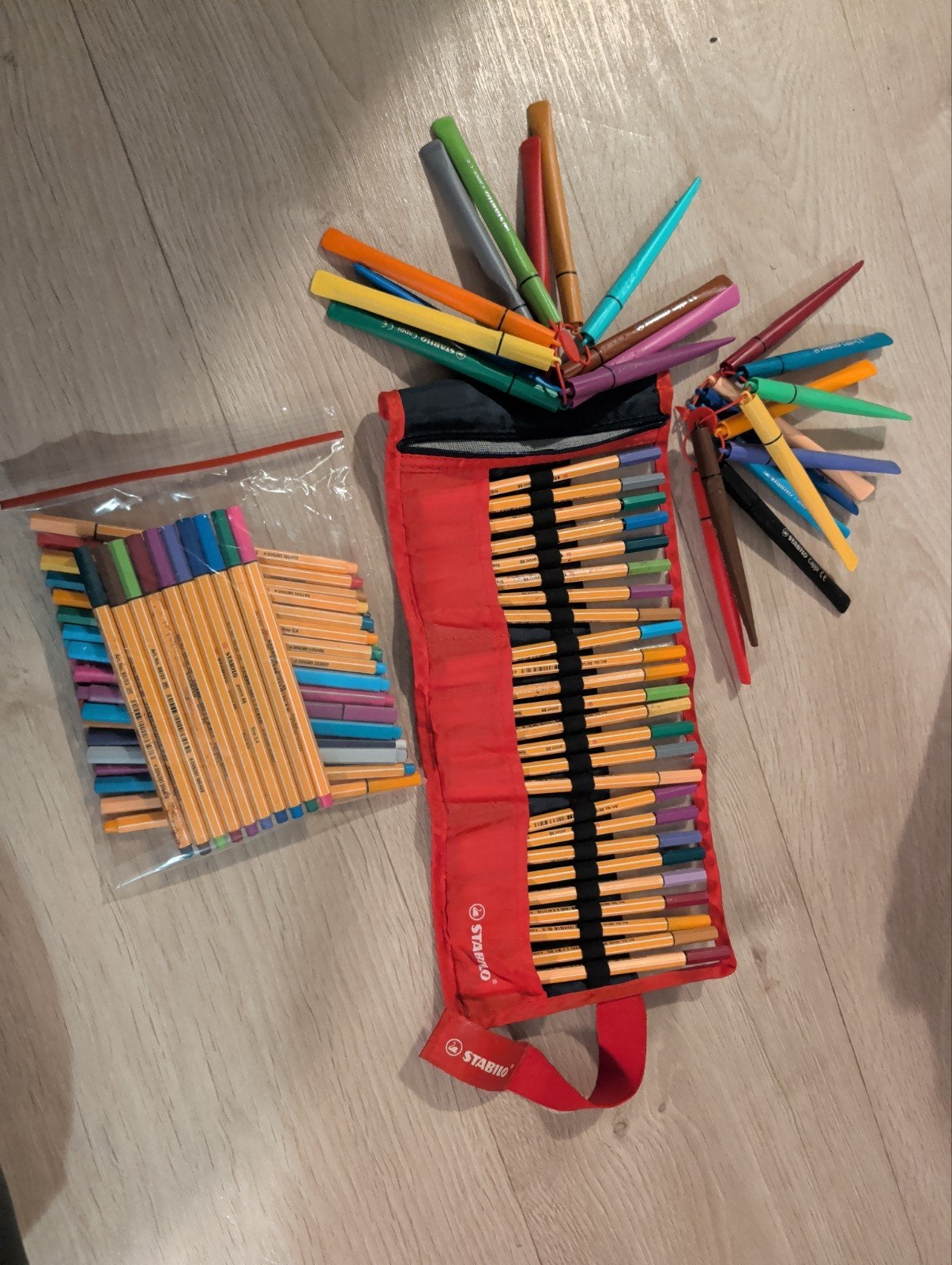 Grote set STABILO point 88 fineliners en stiften incl. handi, Diversen, Ophalen