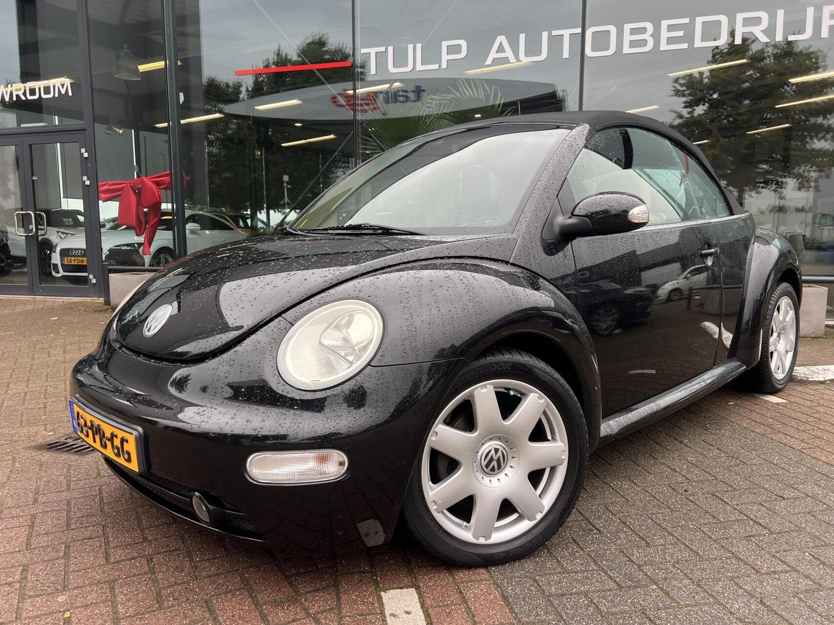 Volkswagen New Beetle Cabriolet 2.0 Highline Automaat NAP, Gebruikt, 4 cilinders, 4 stoelen, 116 pk